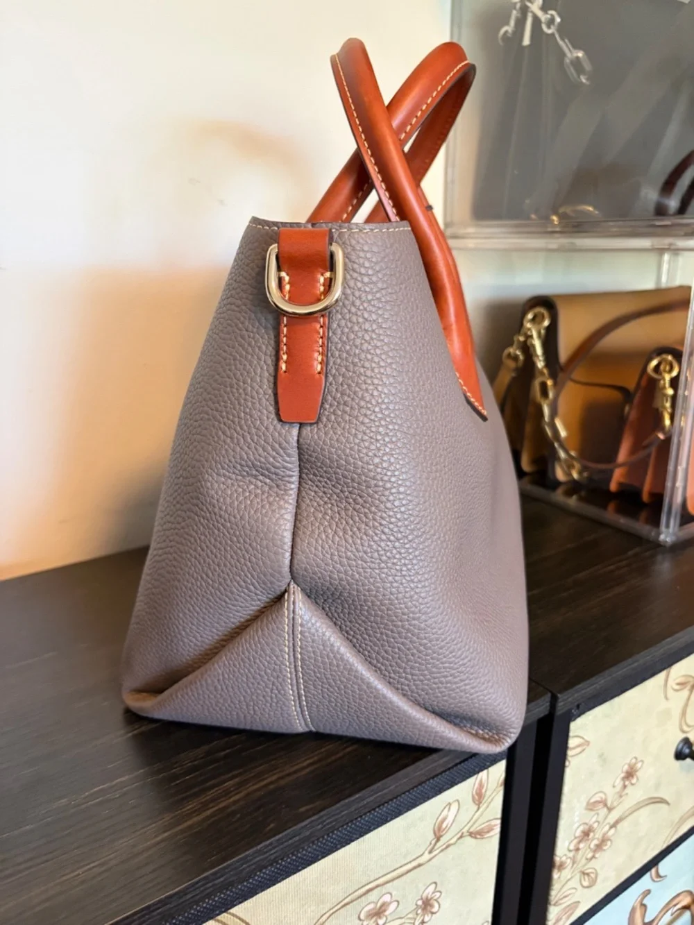 Dooney & Bourke nwt dooney